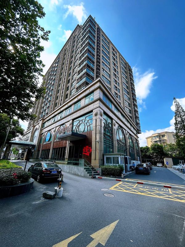 上海万信R酒店(陆家嘴金融街区店)