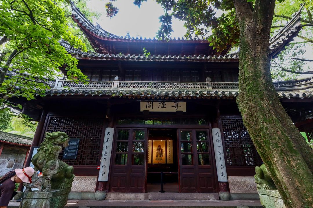 璞伦酒店(宁波彩虹南路白鹤地铁站店)