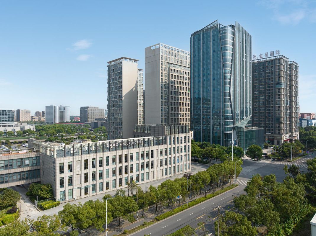 上海浦东金桥地铁站亚朵酒店