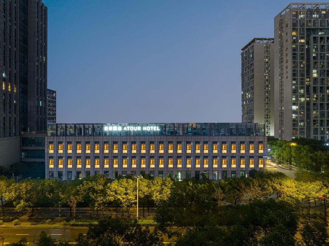 上海浦东金桥地铁站亚朵酒店