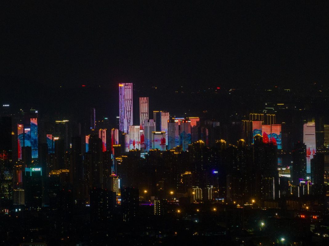 长沙万家丽中路马王堆亚朵酒店