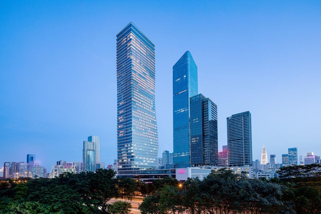 深圳南山深铁皇冠假日酒店