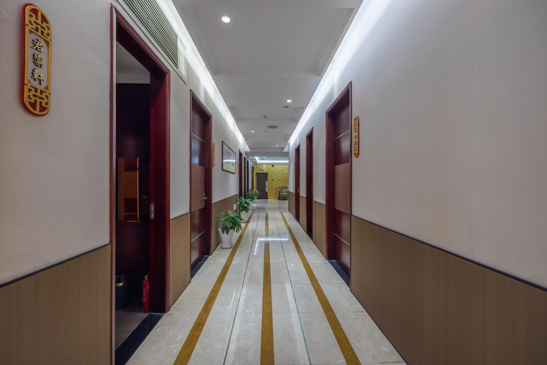 宁波海港东方酒店(北仑长江路店)