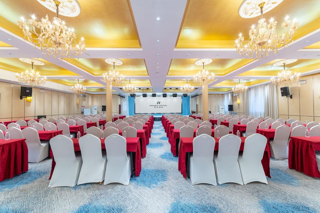 丽呈酒店(兰州东部市场省气象局地铁站店)