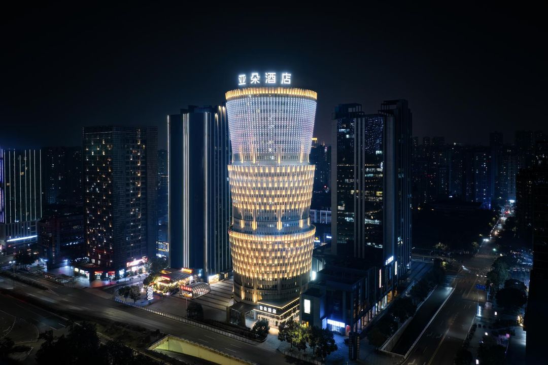 重庆北站南广场亚朵酒店