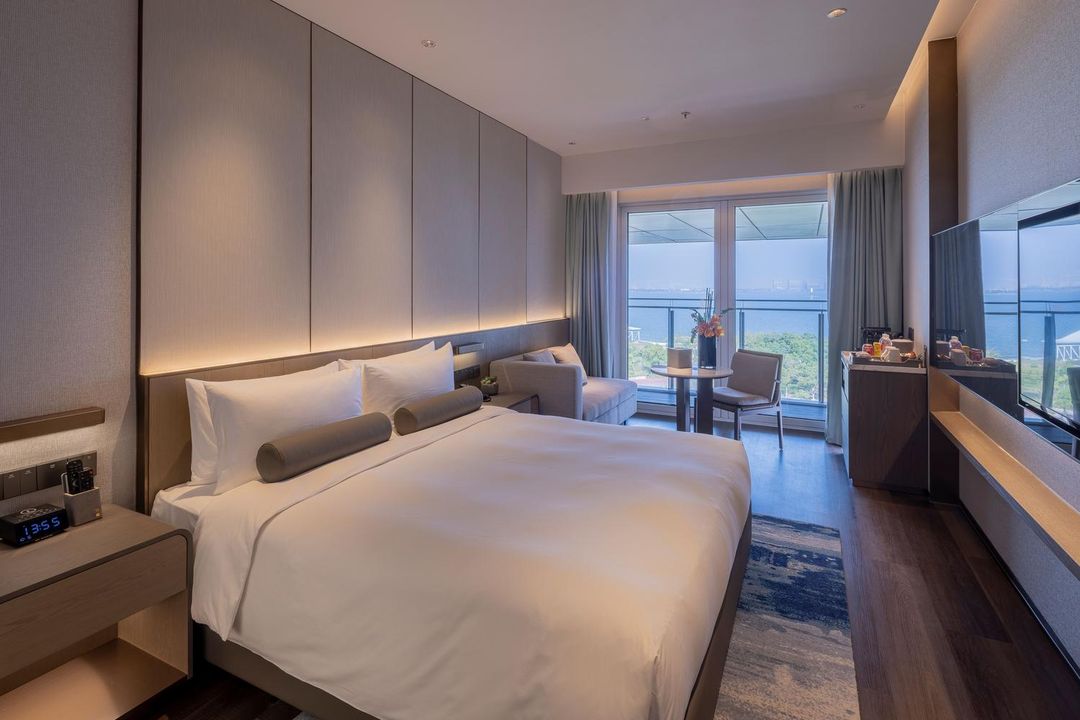 上海滴水湖斯南格尔精选酒店