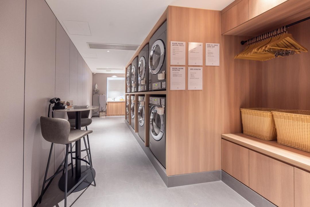 长沙万家丽广场高桥北地铁站亚朵酒店