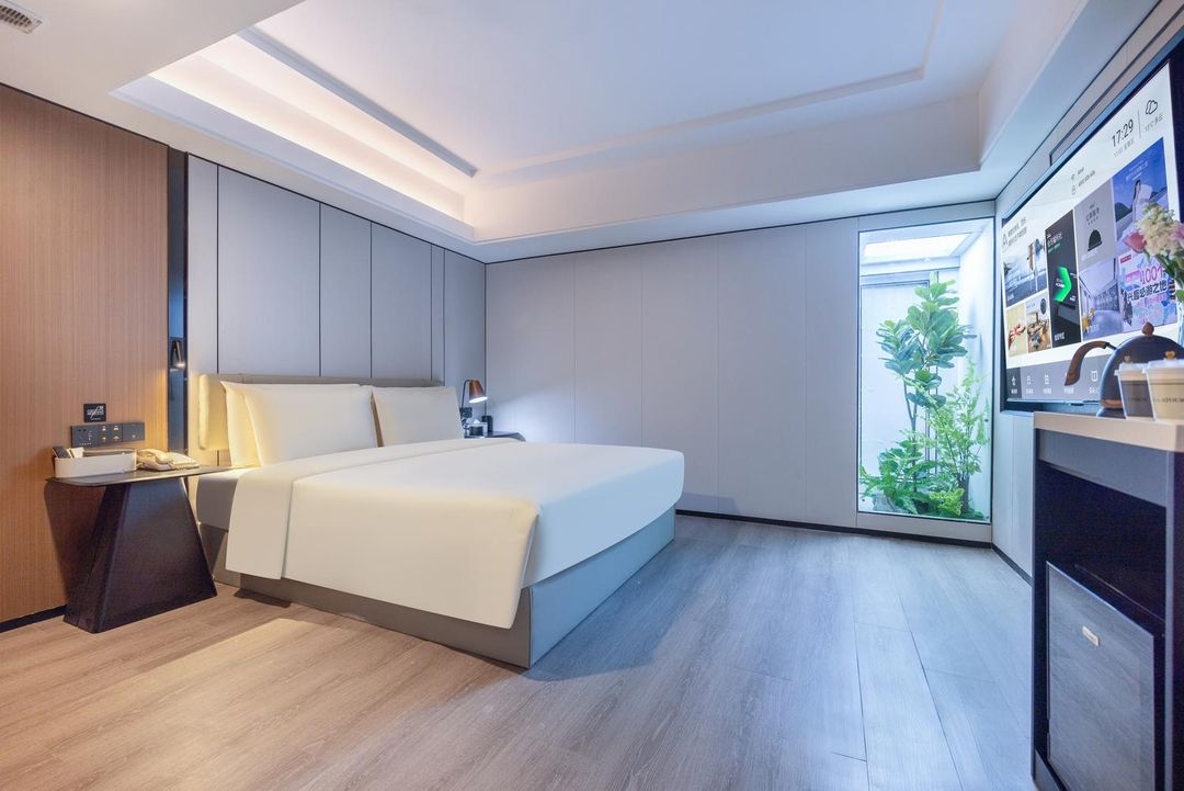 深圳罗湖地王大厦亚朵X酒店