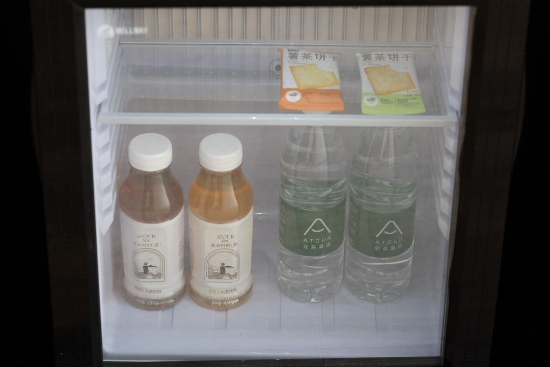长沙万家丽广场高桥北地铁站亚朵酒店