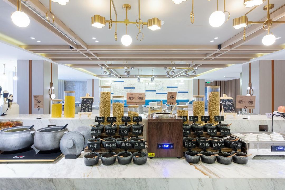 石家庄万象城艺术中心亚朵酒店