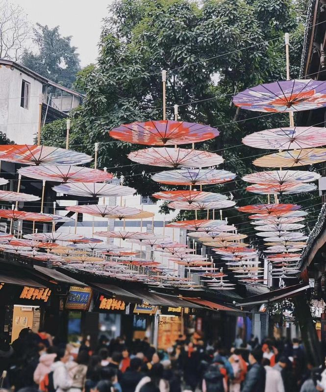 重庆沙坪坝高铁站三峡广场亚朵酒店