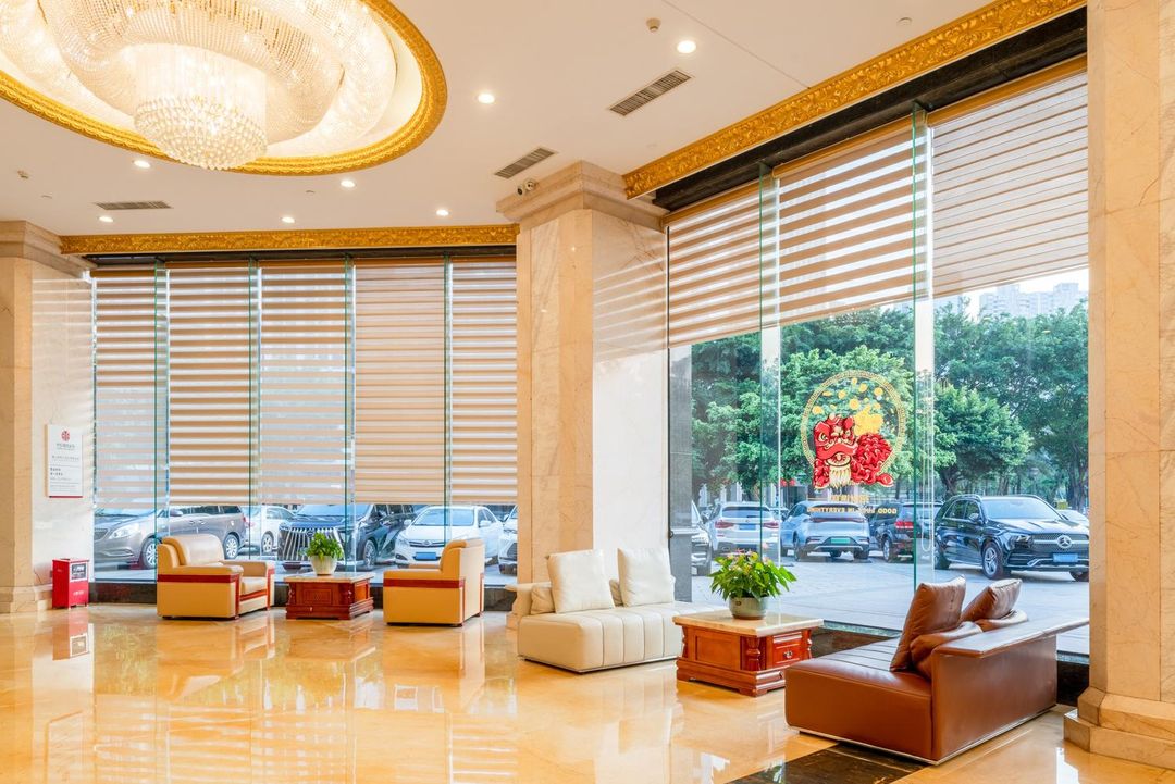 佛山东江国际大酒店(岭南大道石梁地铁站店)