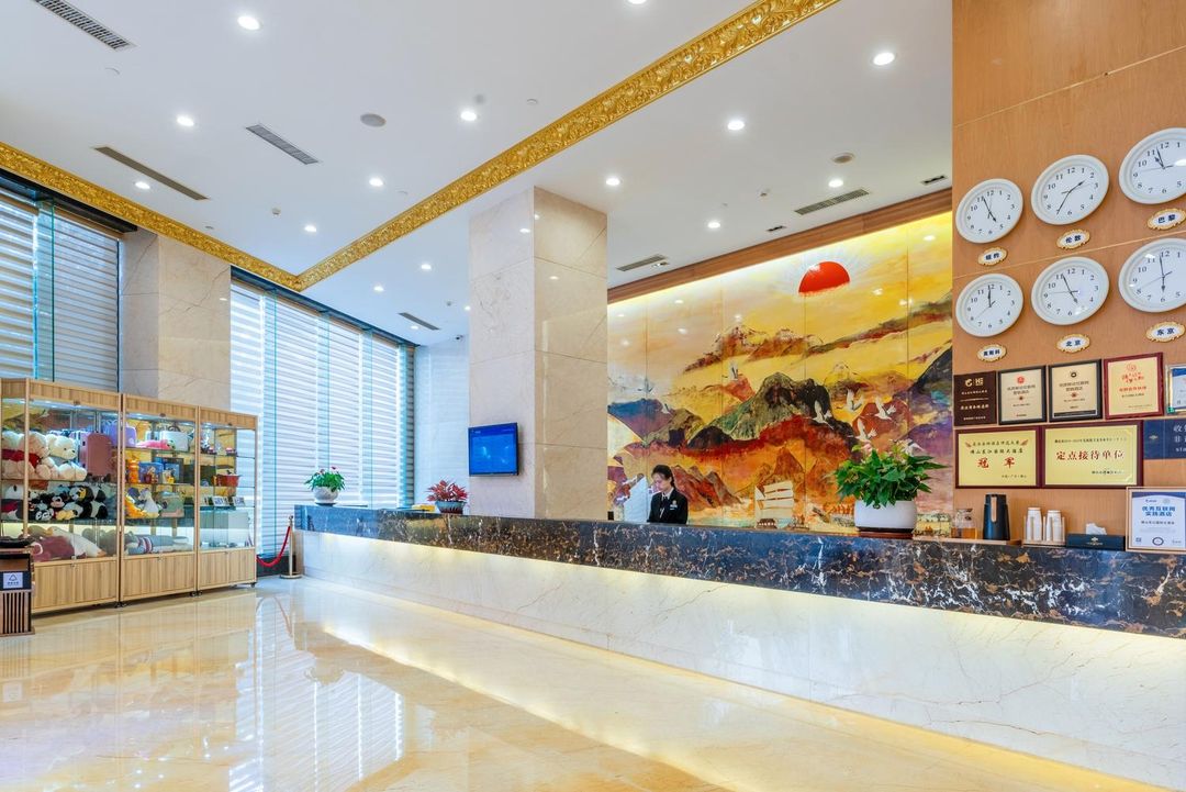 佛山东江国际大酒店(岭南大道石梁地铁站店)