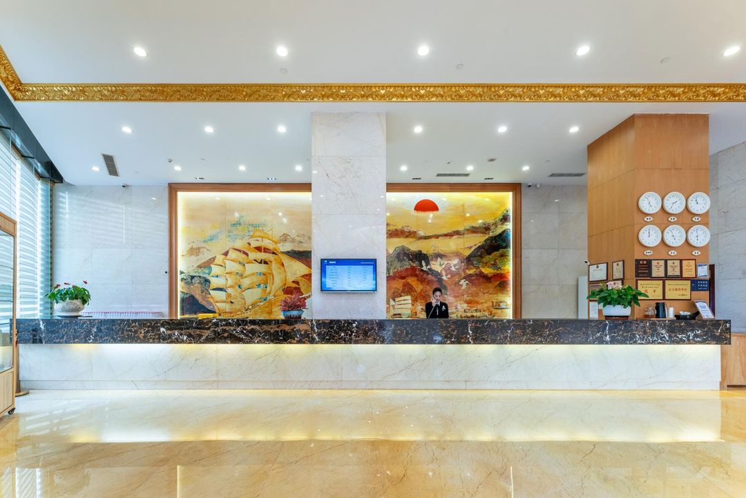 佛山东江国际大酒店(岭南大道石梁地铁站店)