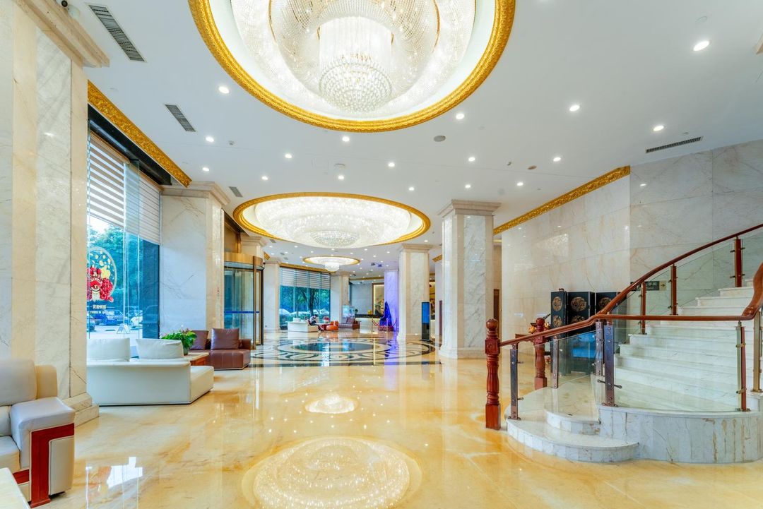 佛山东江国际大酒店(岭南大道石梁地铁站店)