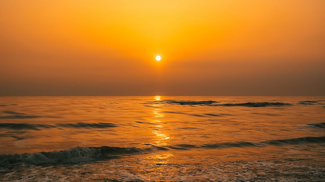 日出海景房