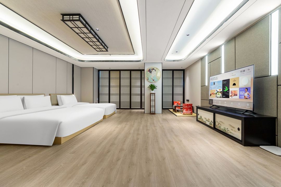 无锡新区长江北路亚朵酒店