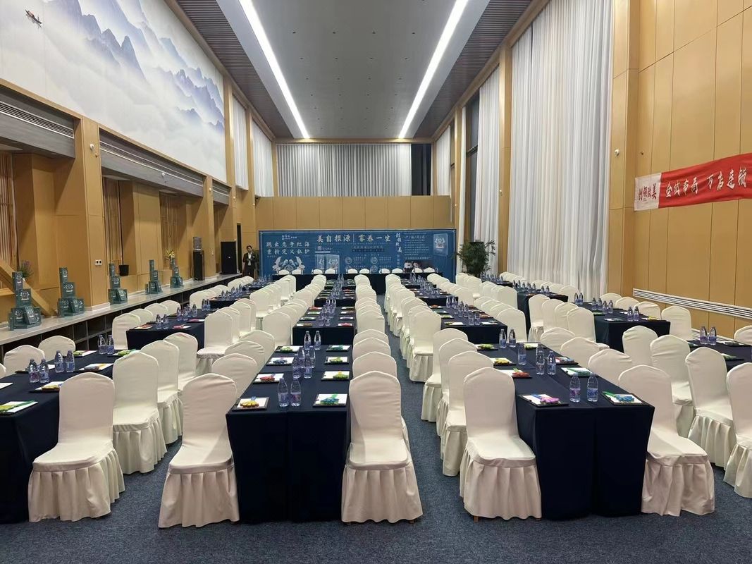 弘德人文酒店(河南机电职业学院华南城西地铁口站店)