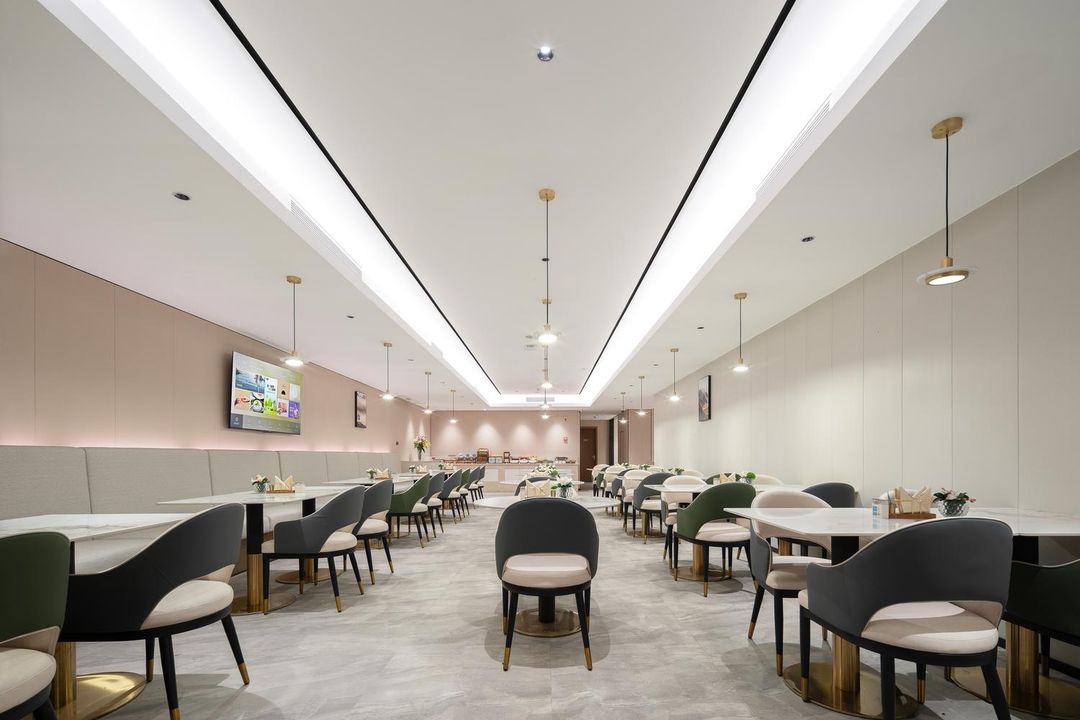 上海虹桥机场空港路亚朵X酒店