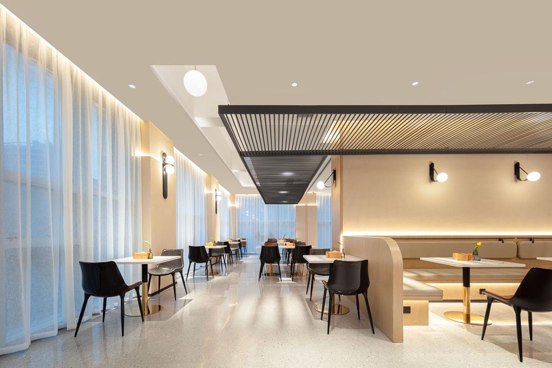 杭州四季青庆菱路地铁站亚朵酒店