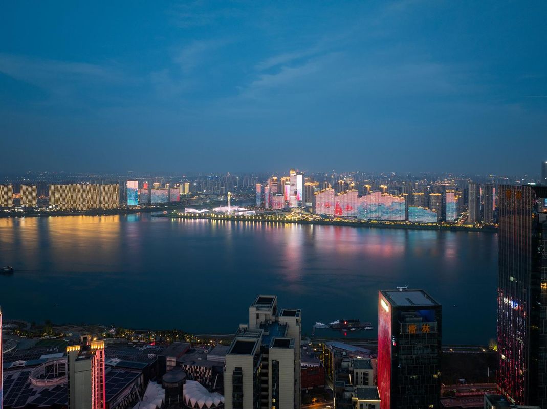 长沙万象城湖南金融中心亚朵酒店