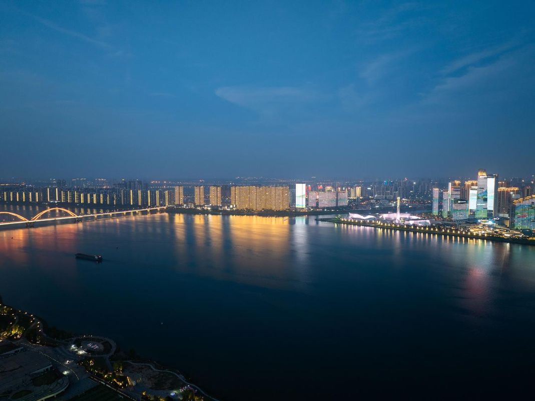 长沙万象城湖南金融中心亚朵酒店