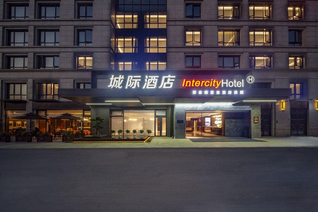 南京玄武湖泛悦广场城际酒店