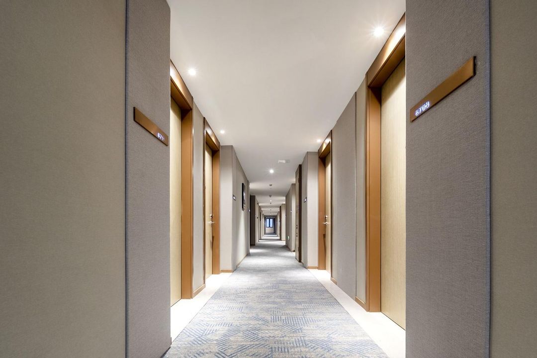 杭州浙大华家池秋涛北路亚朵X酒店