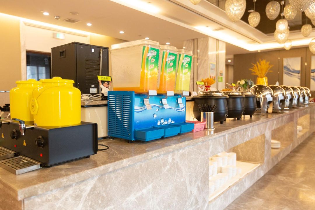 铂悦戴斯酒店(烟台南站店)