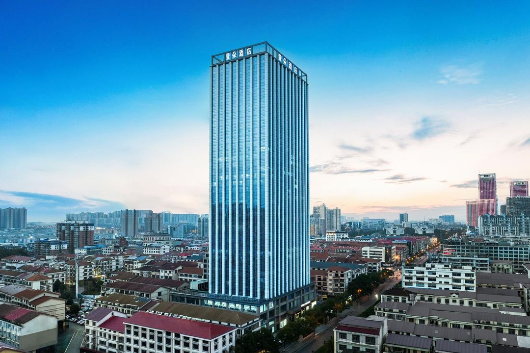 长沙星沙经济开发区三一路亚朵酒店