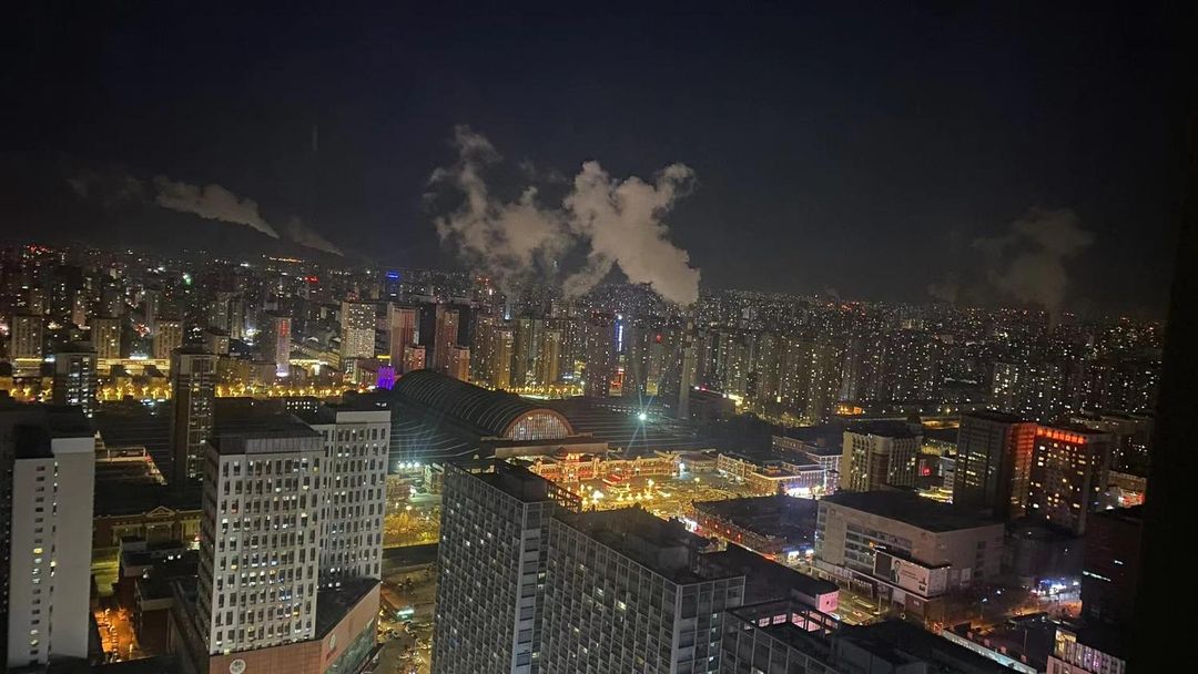 沈阳太原街民主广场亚朵酒店