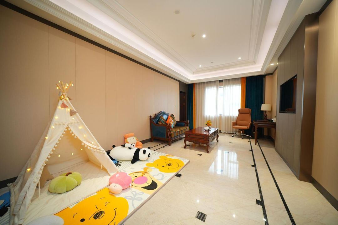 彭州玛莎加尔大酒店(市政府沃尔玛广场店)