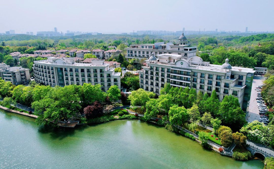 南京明发珍珠泉大酒店