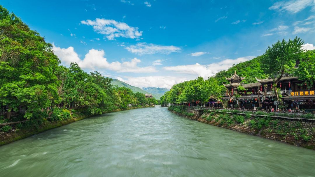 都江堰岷江堰景酒店