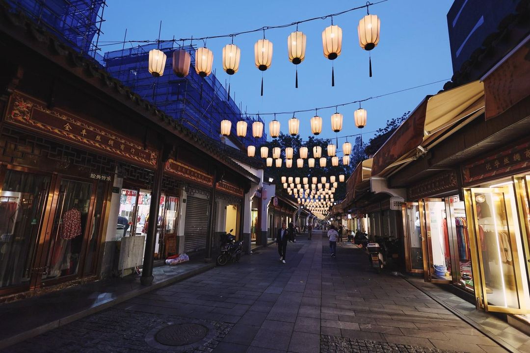 杭州西湖凤起路美居酒店
