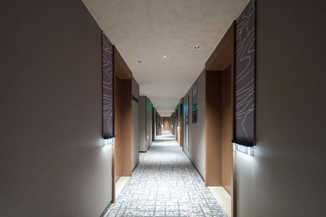 上海陆家嘴浦东南路亚朵酒店