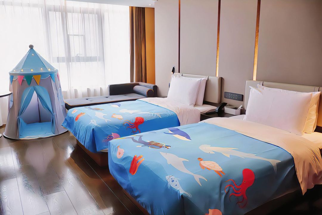 广州荔湾滘口地铁站亚朵酒店
