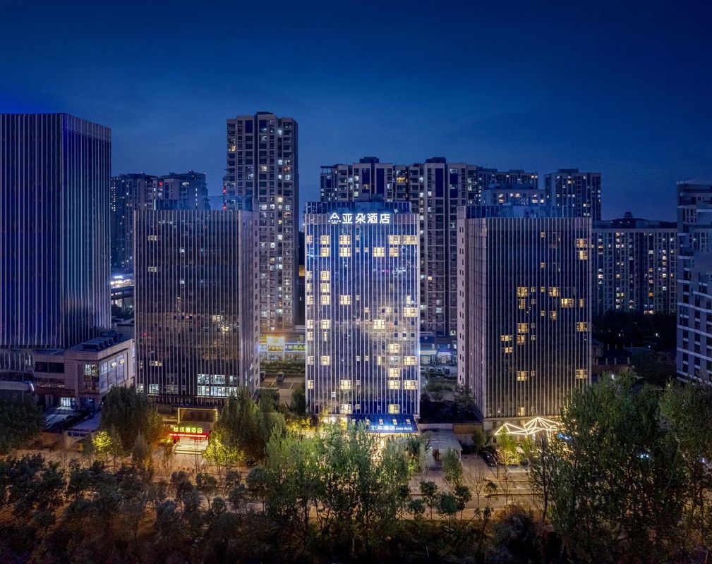 济南奥体中心汉峪金谷亚朵酒店