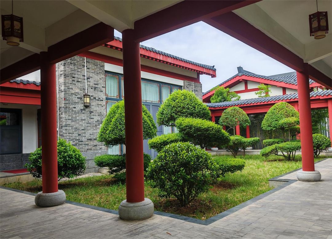 登封中州华鼎饭店