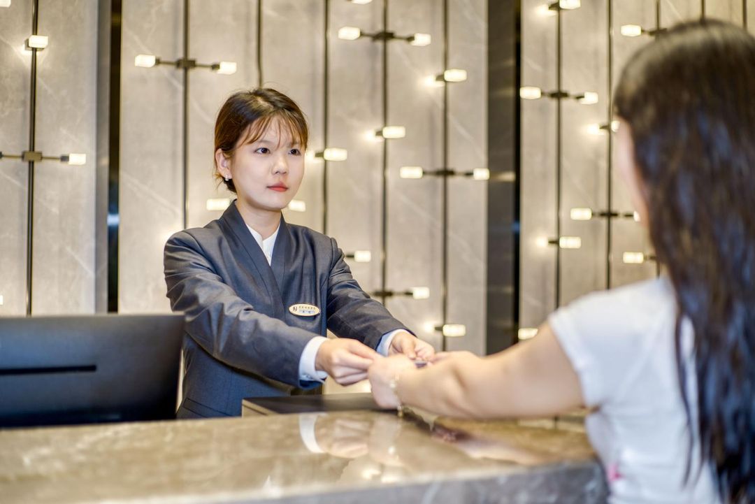 君晏&middot;悦丽酒店(杭州余杭店)
