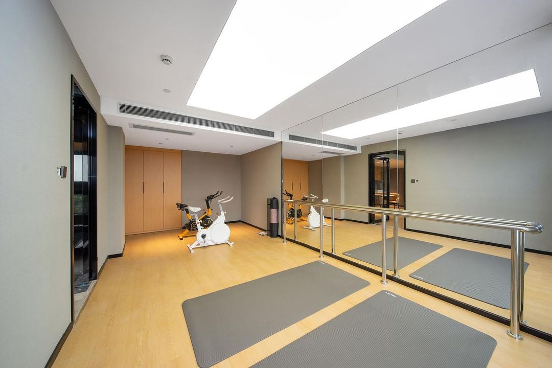 嘉虹酒店(广州白云国际机场店)