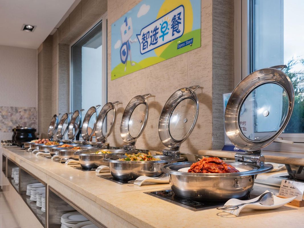 北京上地清河站智选假日酒店