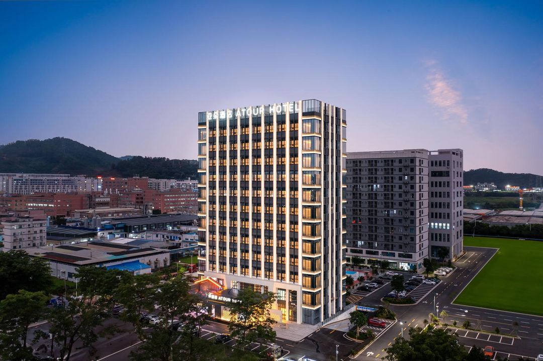 东莞黄江星光路亚朵酒店