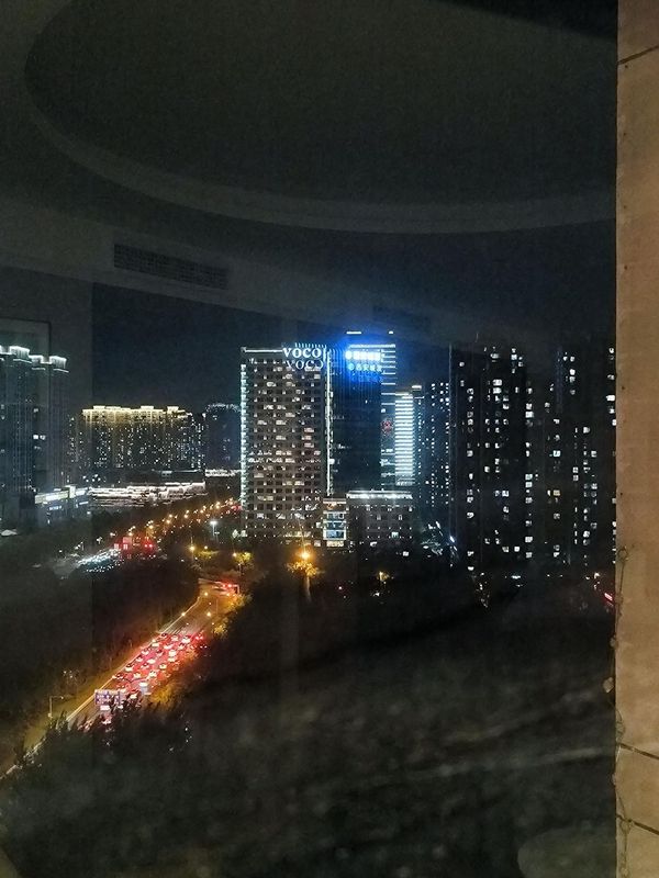 艾丽斯阳光酒店(西安行政中心地铁站店)