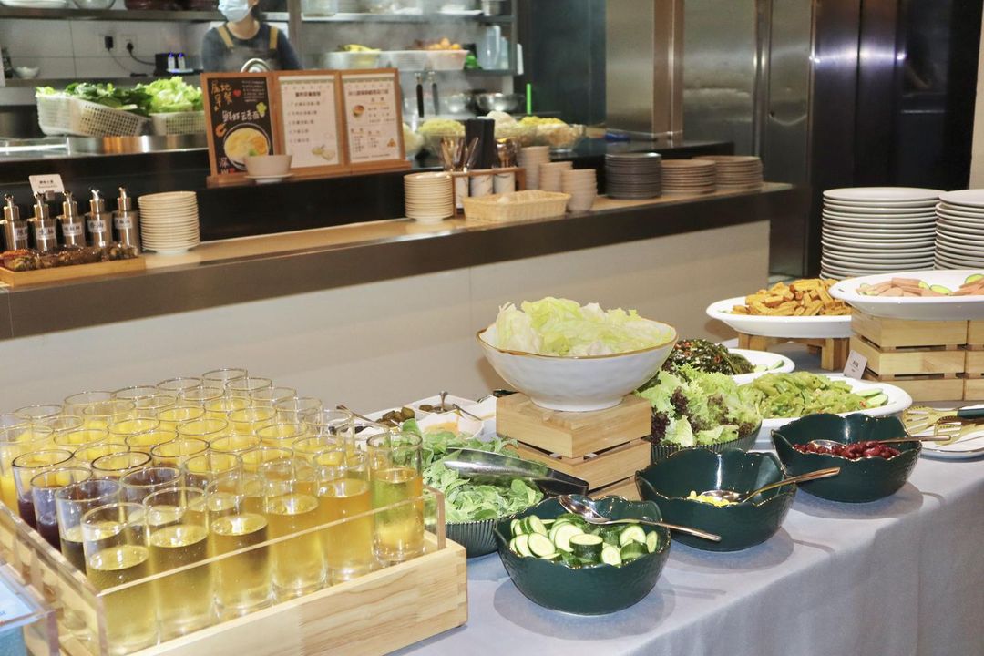 深圳南山万科云城亚朵酒店