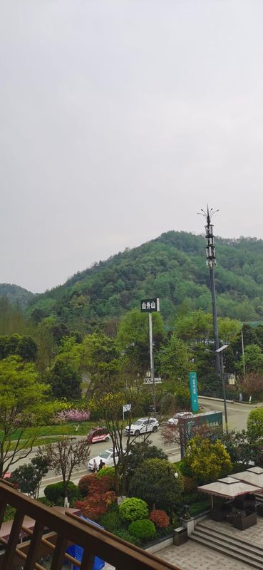 崇州街子古镇斯维登温泉度假酒店(青城山居店)