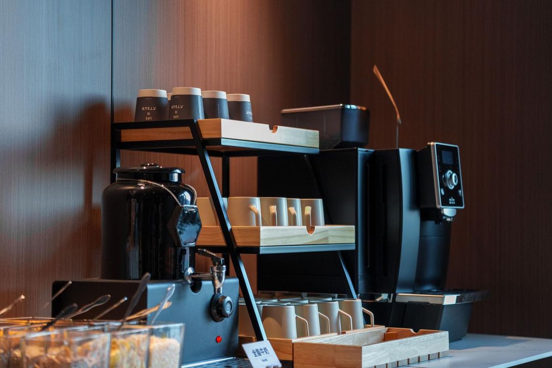 重庆洪崖洞千厮门大桥江景亚朵酒店