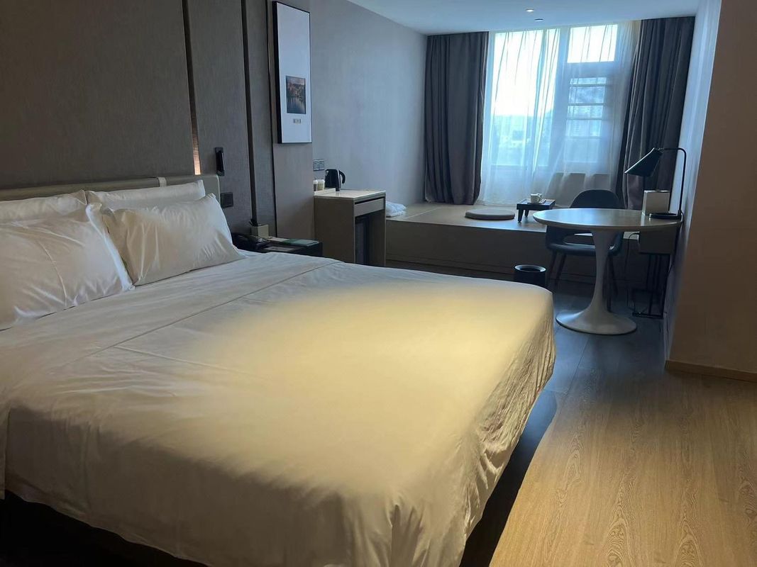 南京玄武湖公园亚朵酒店