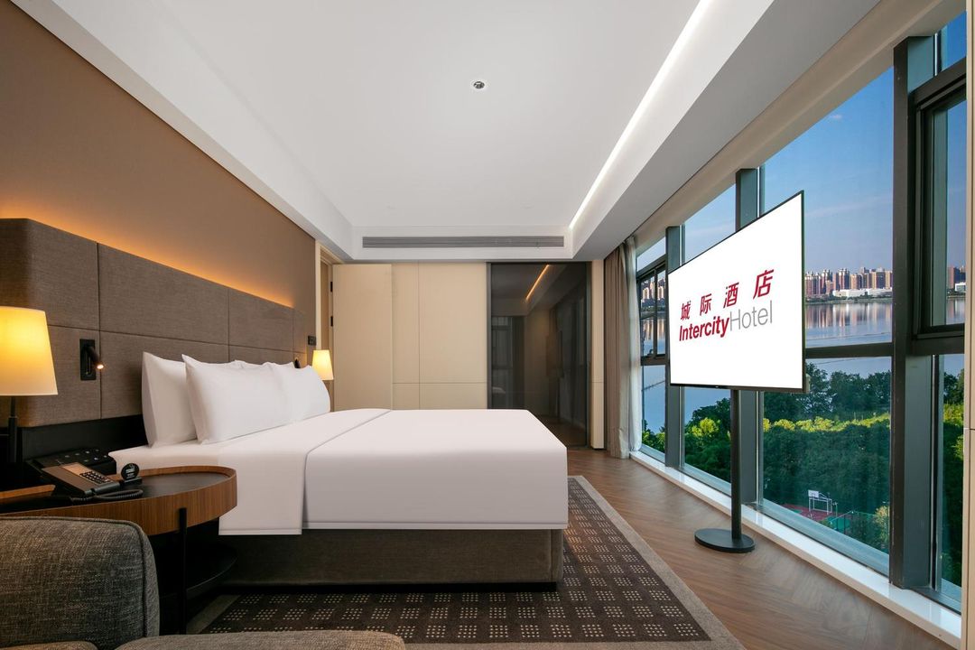 城际酒店(武汉南湖华中农业大学店)