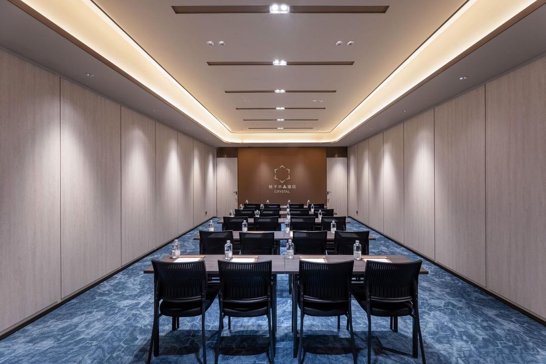 江阴八佰伴桔子水晶酒店